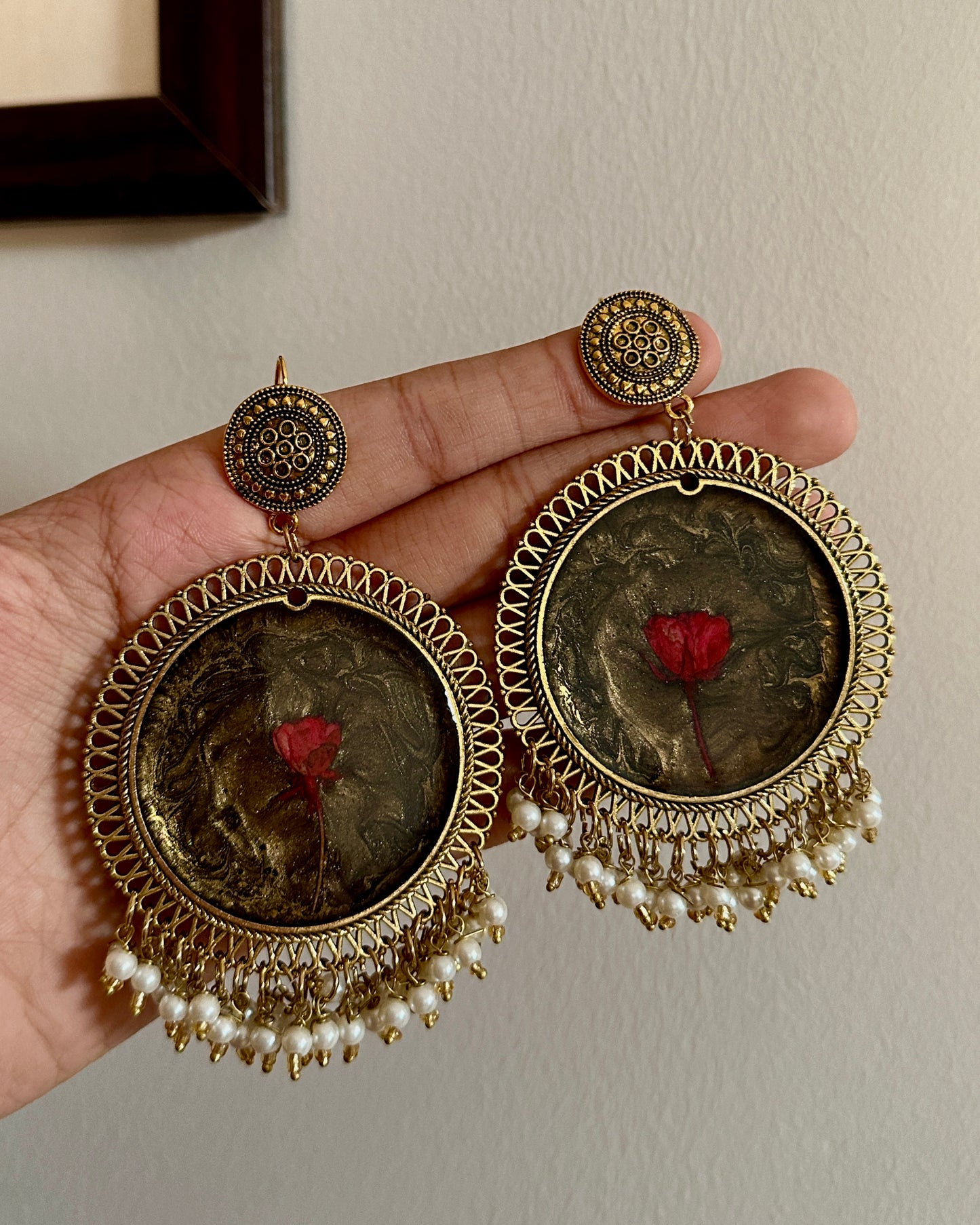 Raat ki Raani Jhumkay