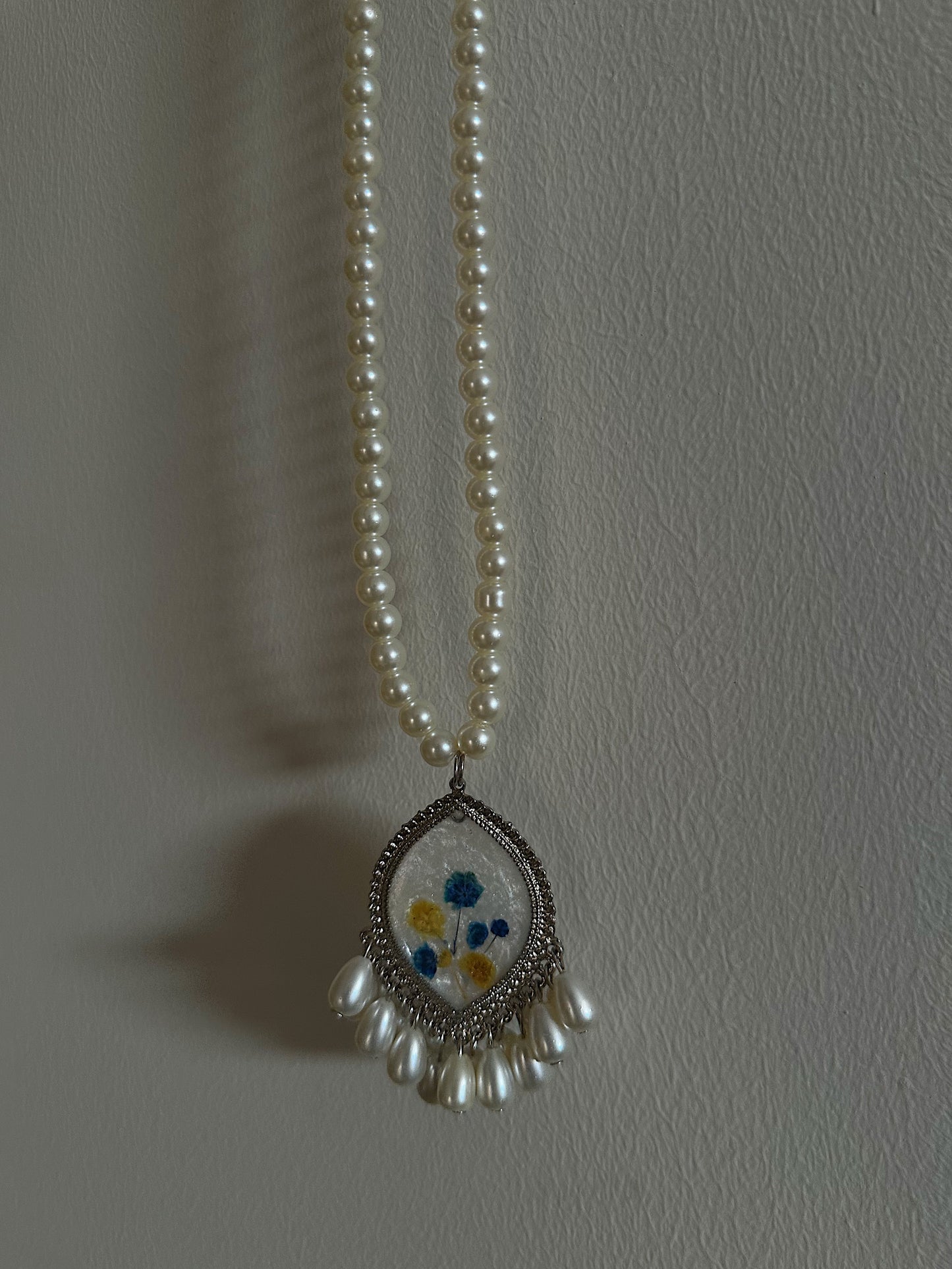 Hayaal Maala (yellow and blue)