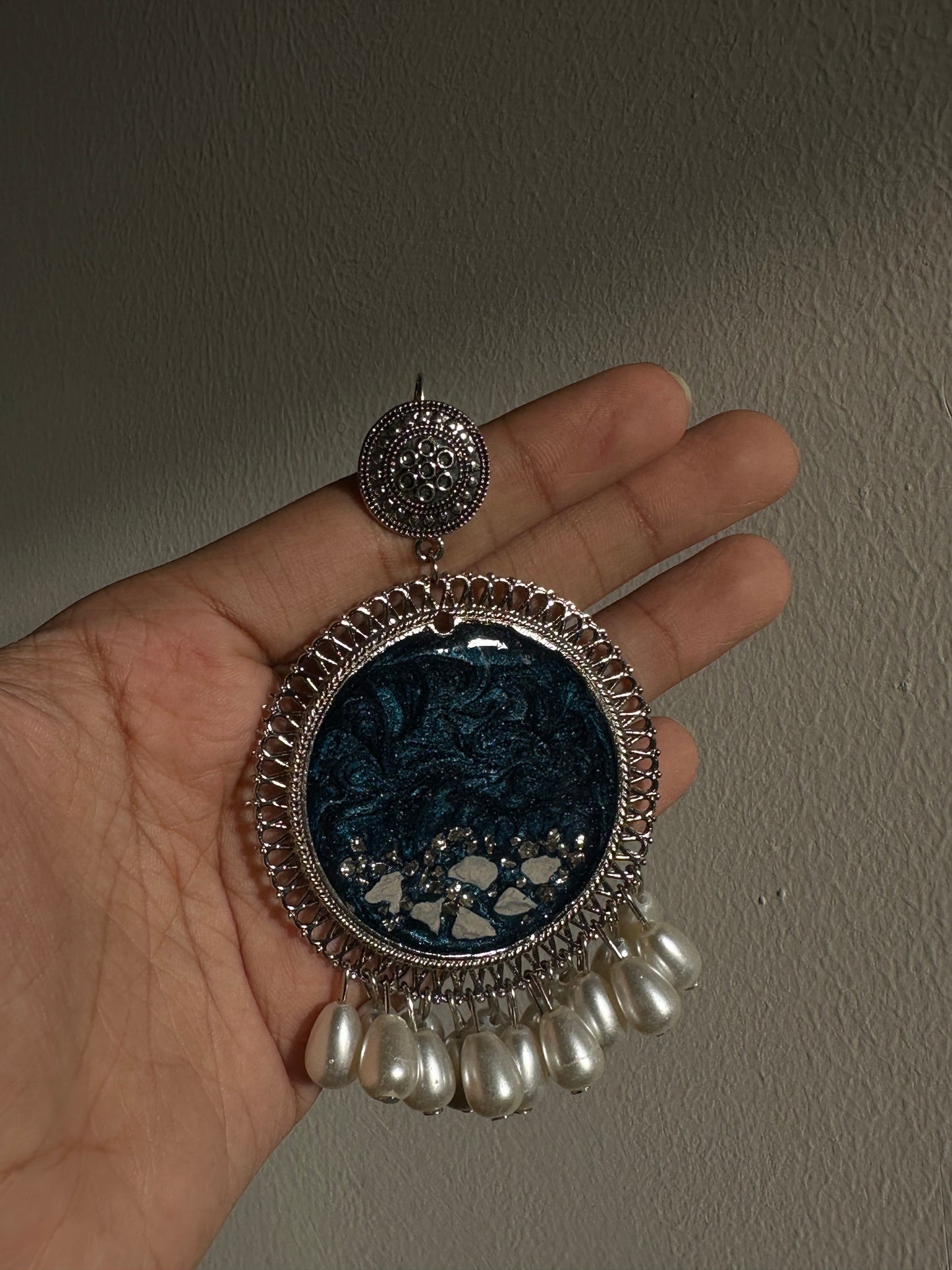 Aqsa Jhumkay