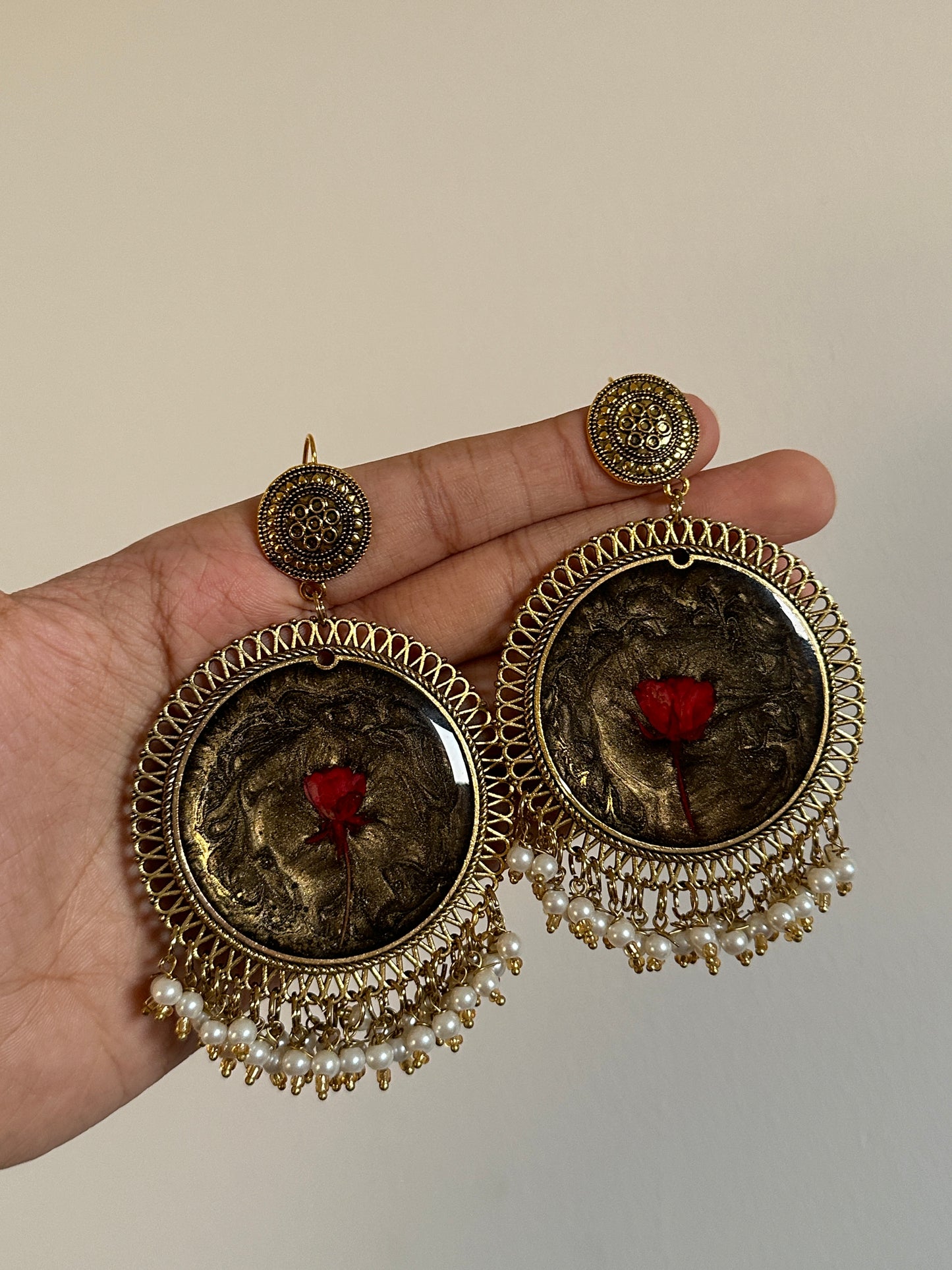 Raat ki Raani Jhumkay