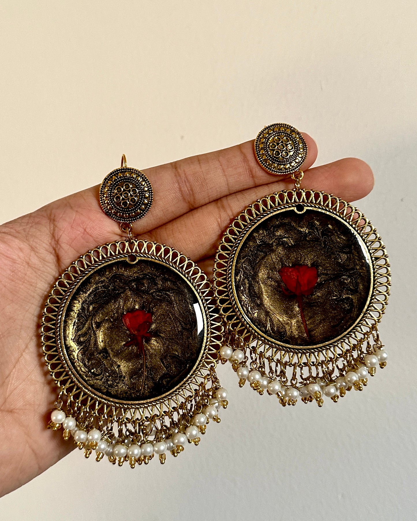 Raat ki Raani Jhumkay