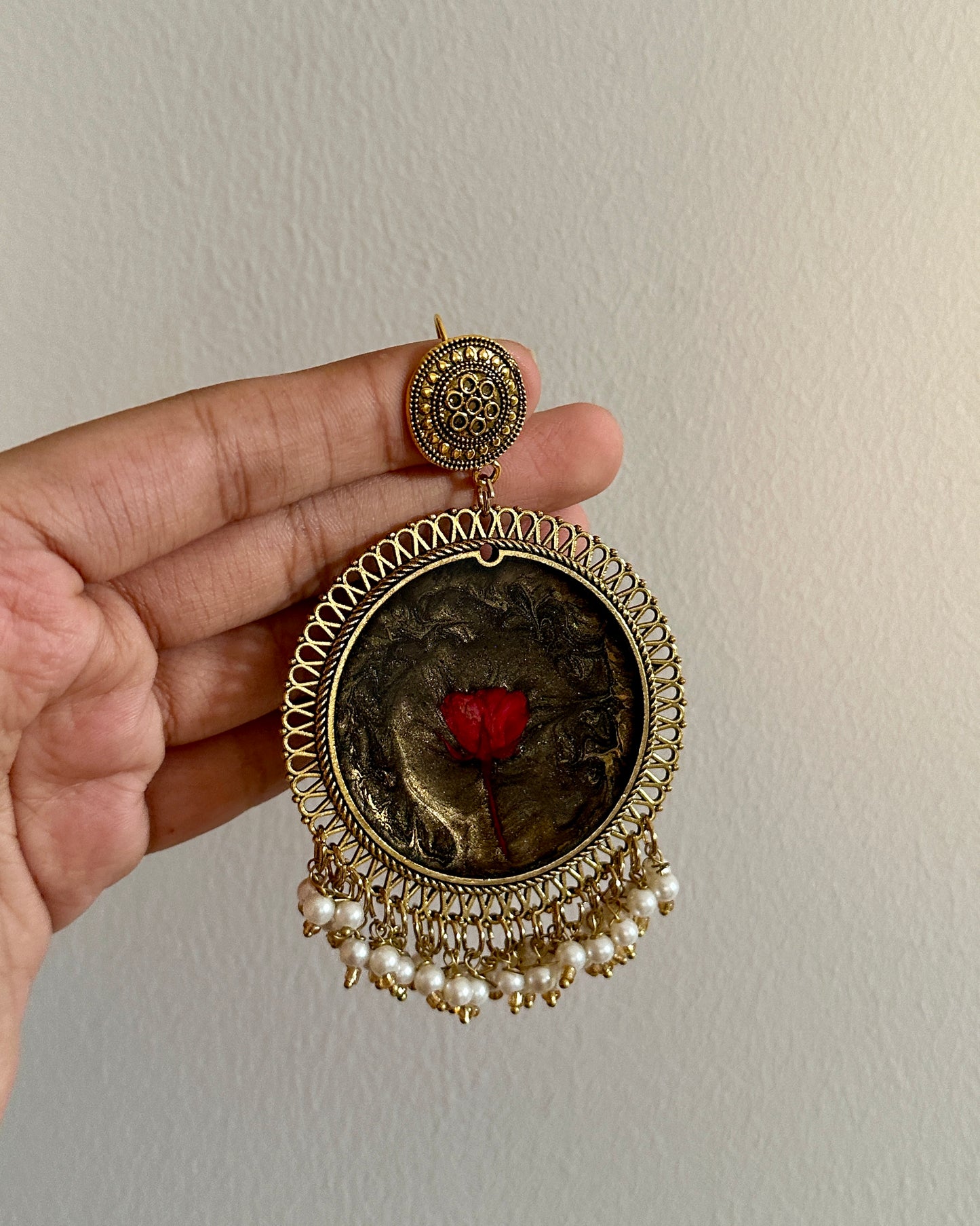 Raat ki Raani Jhumkay