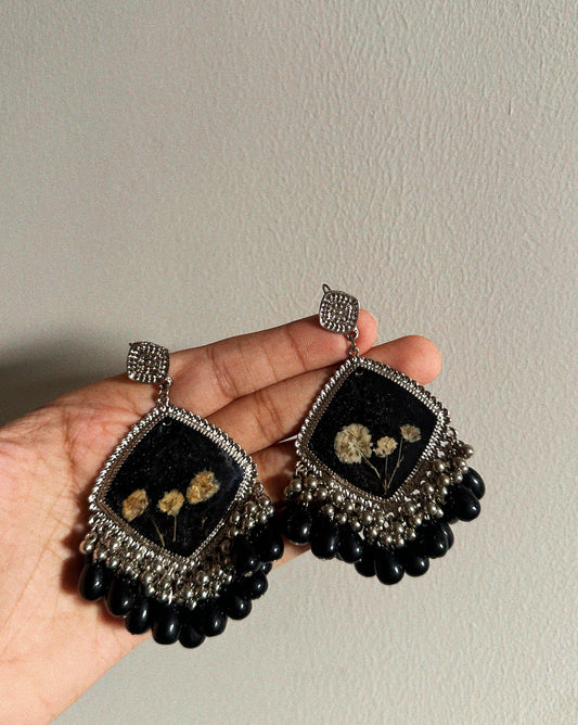 Saavan Jhumkay